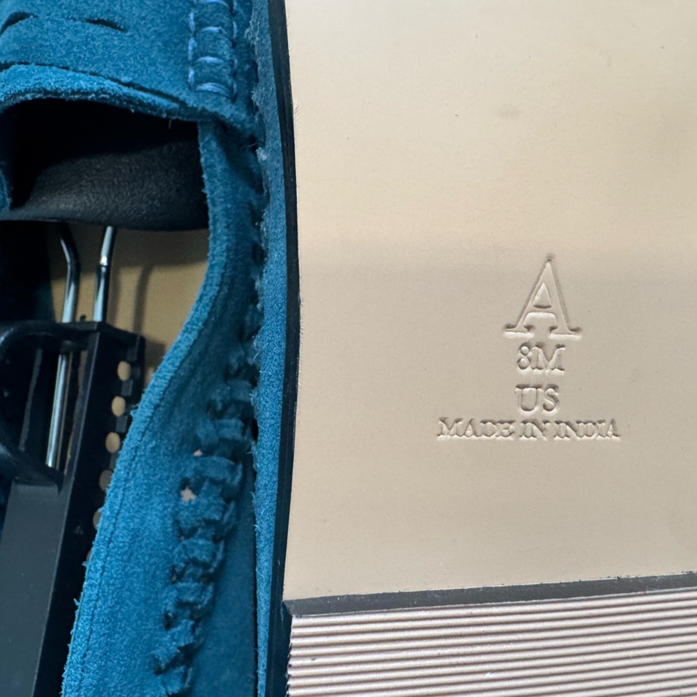 NWOT Anthropologie Pilcro Vibrant Blue Suede Woven Loafers. Size 8 - Picture 14 of 15